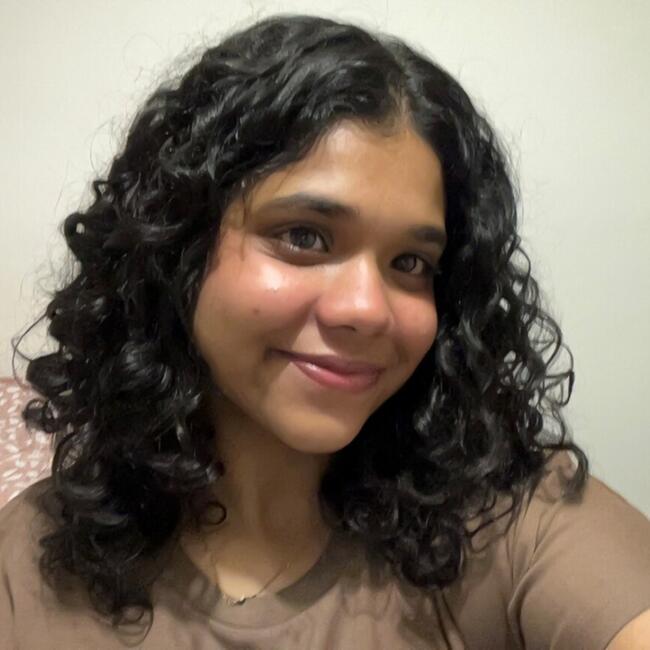 Babysitter in Asnières-sur-Seine: Varshitha