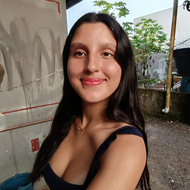 Babá em Capão da Canoa: Ana Carolina