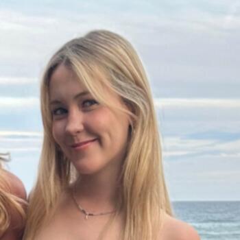 Babysitter in Sydney: Lillian