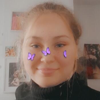 Babysitter in Aalst: Julia