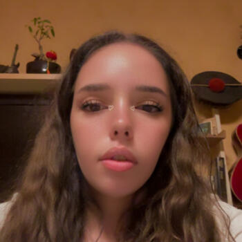 Babysitter in Albias: Oceane