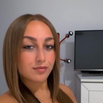 Babysitter in Alcalá de Guadaira: Julia