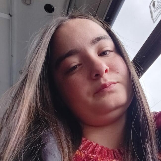 Babysitter in Santa Cruz do Sul: Yasmin