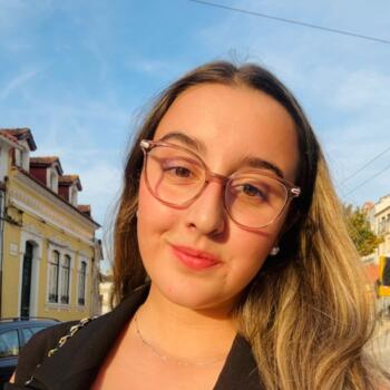 Babysitter in Coimbra: Marta
