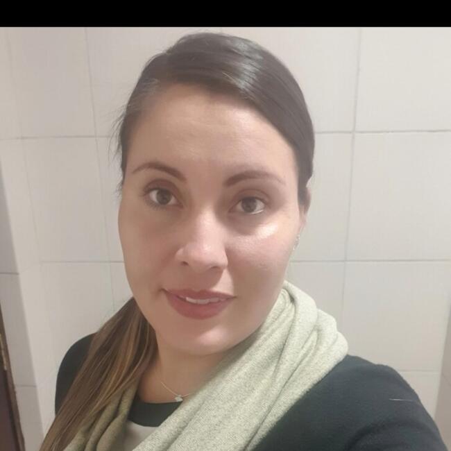 Canguro en Esplugues de Llobregat: Stefany