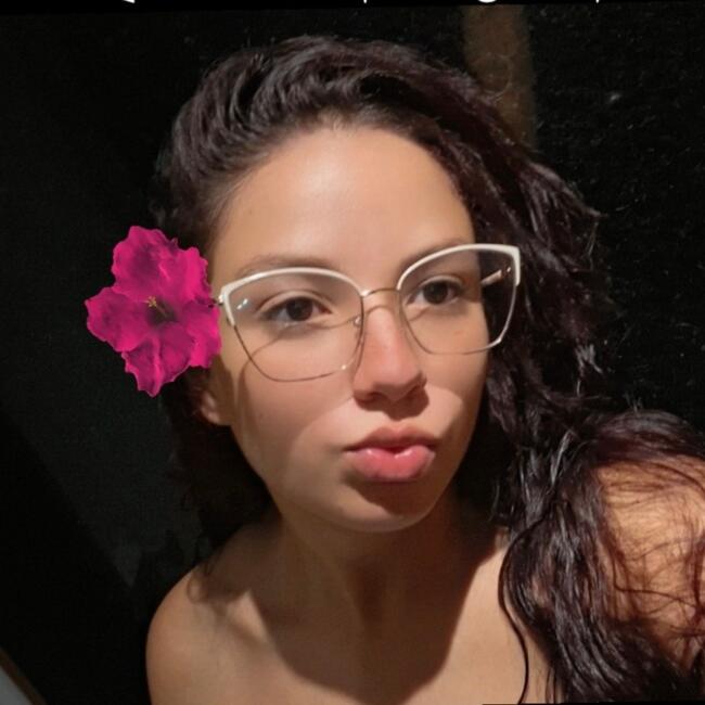 Babá em Brasília: Luana