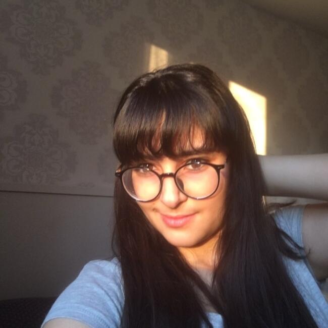 Nanny in Pontoise: Malak