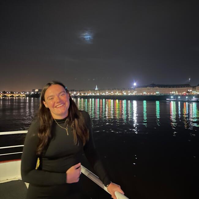 Babysitter in Paris: Ilona