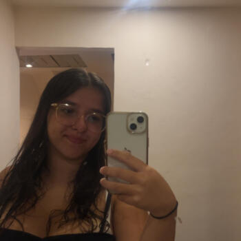 Babysitter in Messancy: Maya