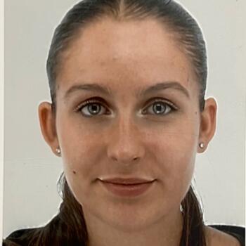 Babysitter Roinville: Emma