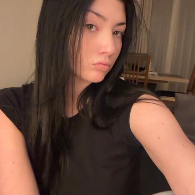 Babysitter in Montigny-le-Bretonneux: Eva