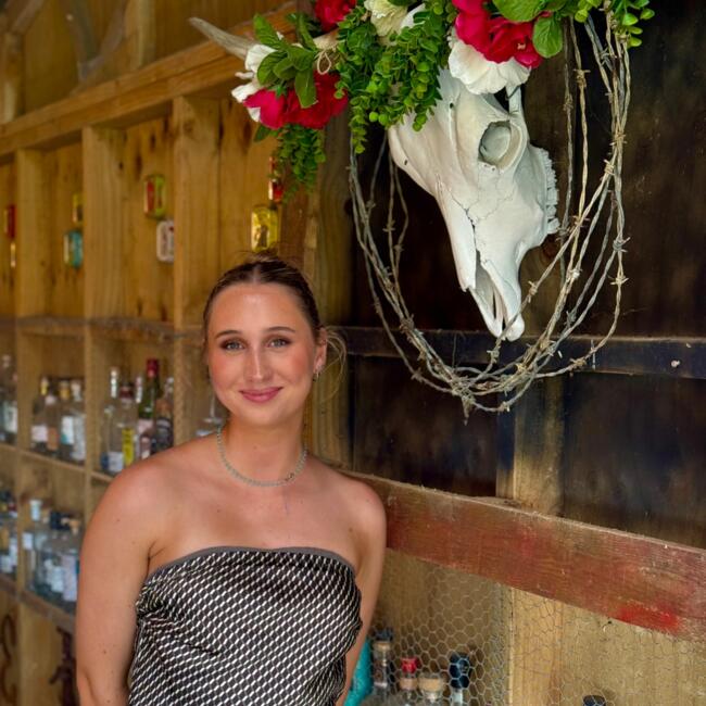 Babysitter in Whangaparaoa: Annalise