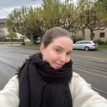 Tata a Basilea: Lara