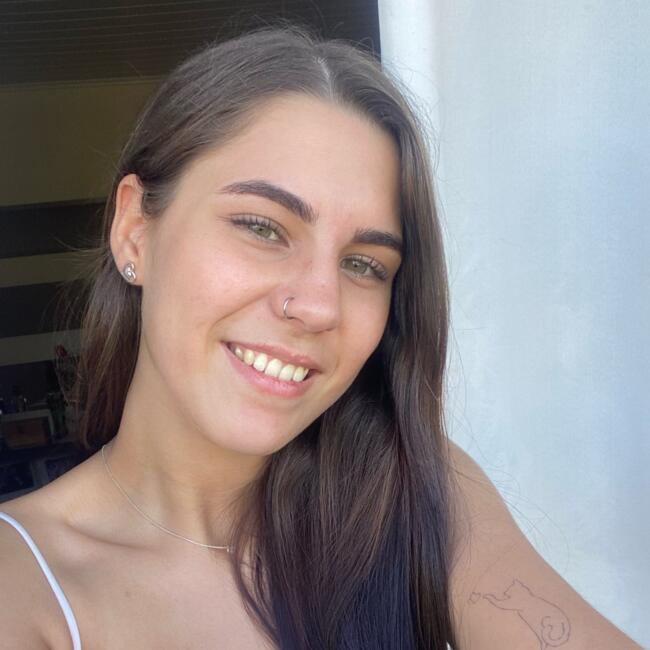 Babysitter in Blumenau: Amanda