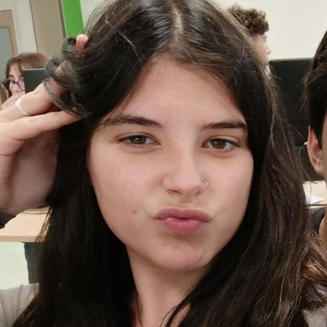 Babysitter in Reims: Luna