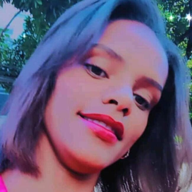 Emprego de babá em Caratinga: Mayara