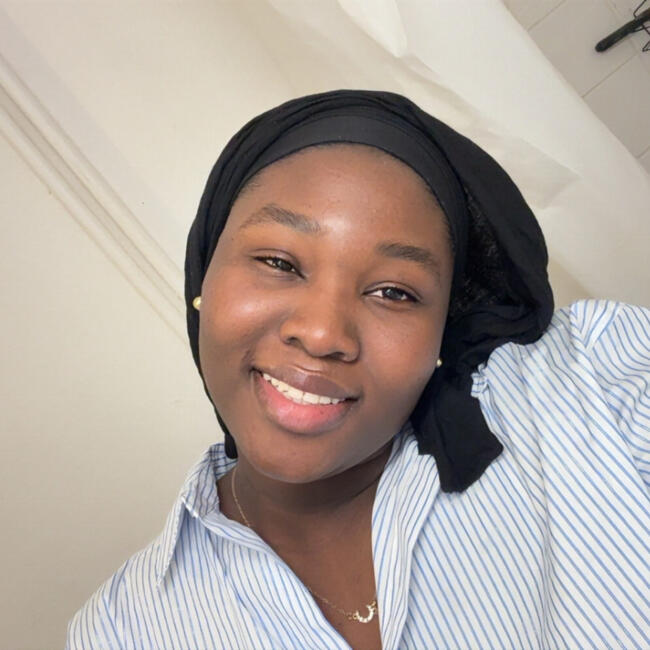 Babysitter in Paris: Mariame