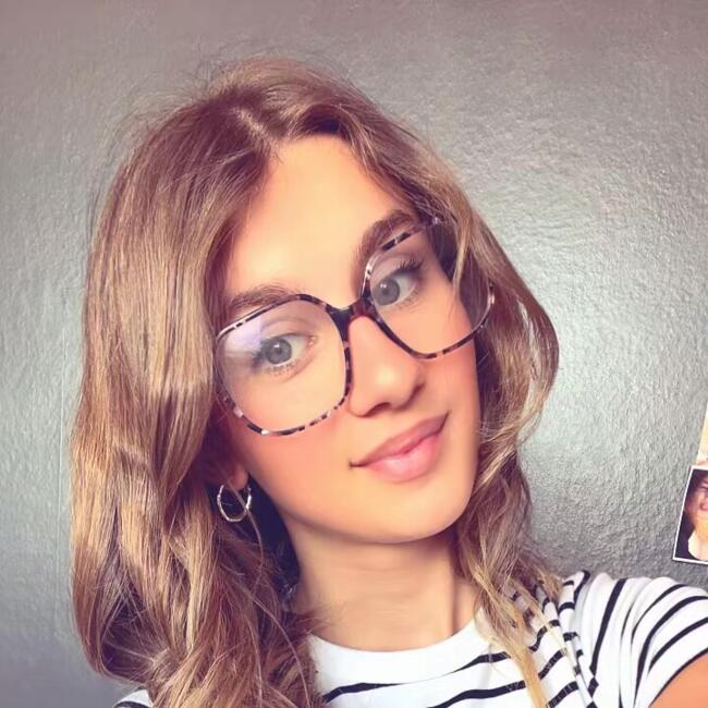 Babysitter in Cambrai: Lea