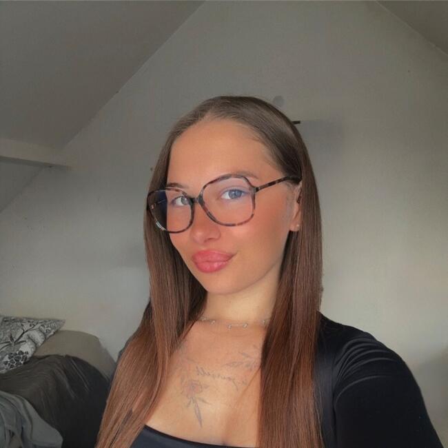 Babysitter in Coulommiers: Marianne