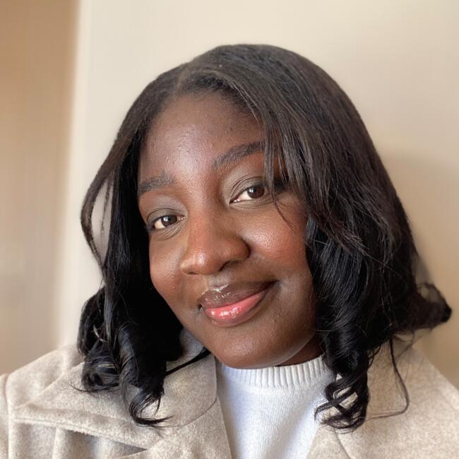 Babysitter in Tours: Cynthia