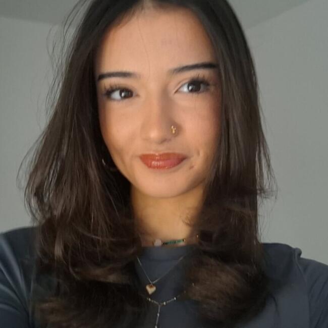 Babysitter in Fontenay-le-Fleury: Juliette