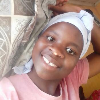 Babysitter in Cape Town: Tariro