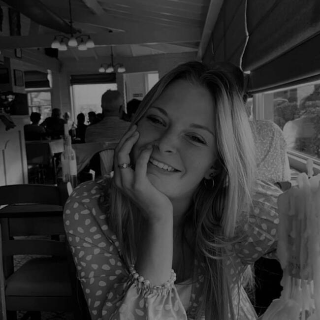 Babysitter in Koksijde: Luna