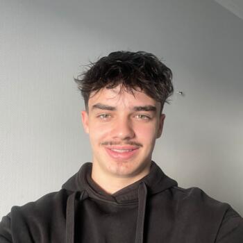 Babysitter Carignan-de-Bordeaux: Tim