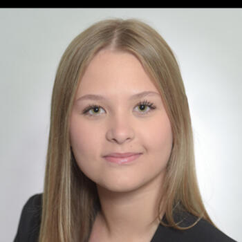 Babysitter Troisdorf: Evelina