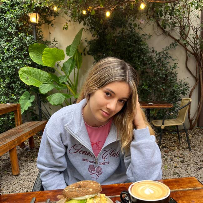 Babysitter in Merlo (Buenos Aires): Ludmila