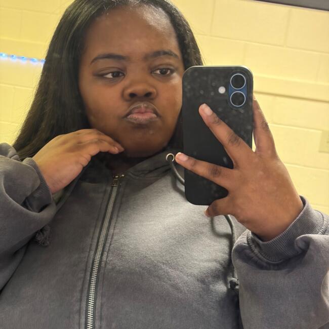 Babysitter in Chicago: Genyia