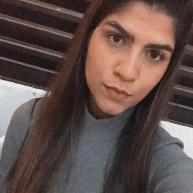 Babysitter in Guarujá: Karolayne