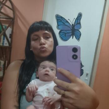 Niñera en Hurlingham: Julieta