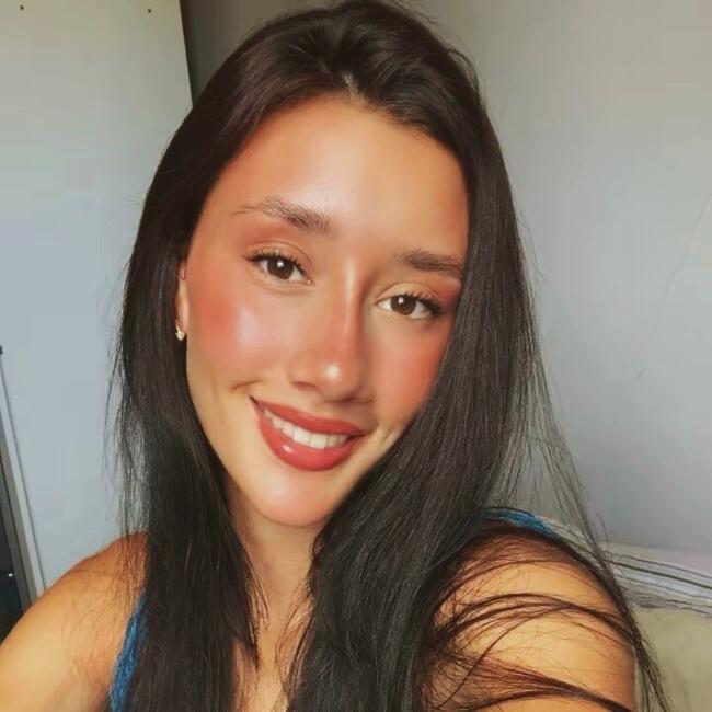 Babysitter in Boituva: Nicole