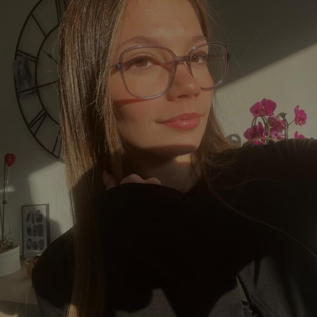 Babysitter in Cherbourg: Clémence