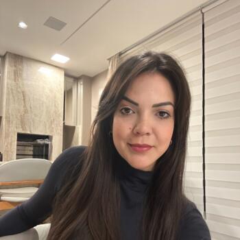 Babysitter Londrina: Jordhana