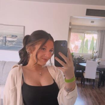 Babysitter in Chatham: Allison