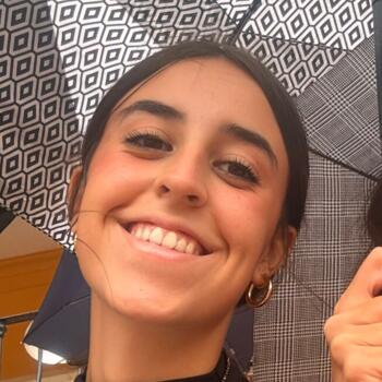 Babysitter in La Rinconada: Maria