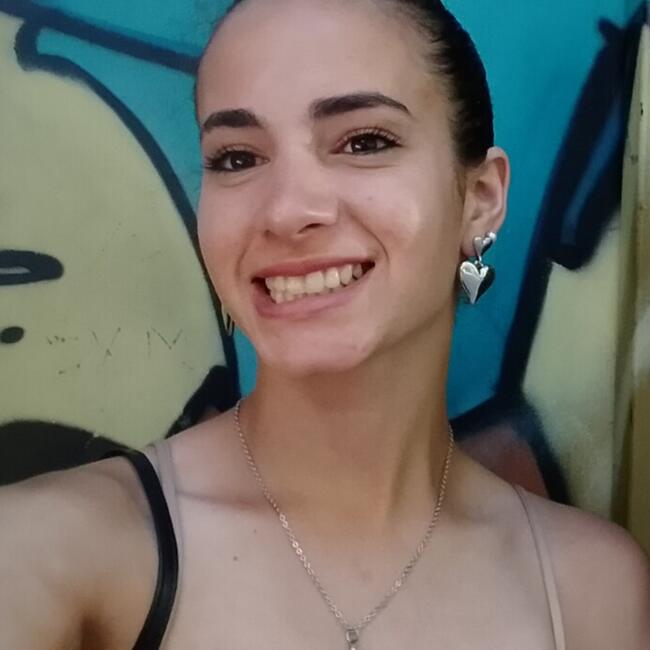 Babysitter in Montevideo: Lucia