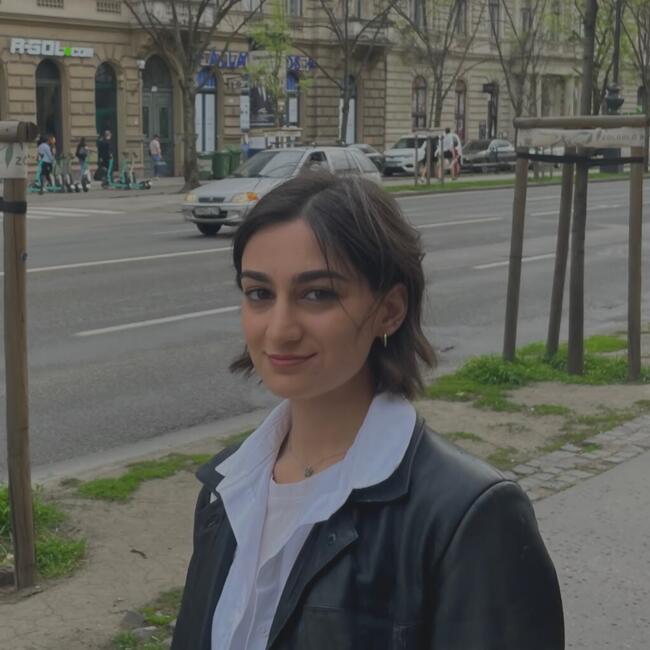 Babysitter in Saumur: Mariam