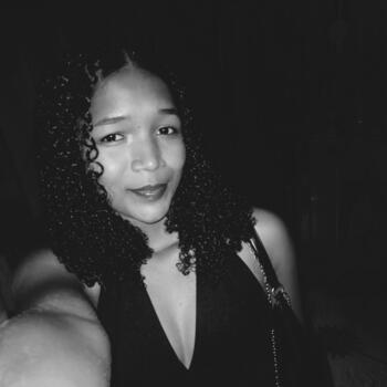 Babysitter in Belém: Amanda