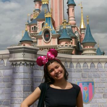 Babysitter in Paris: Carla