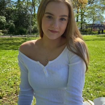 Oppas Houten: Julia