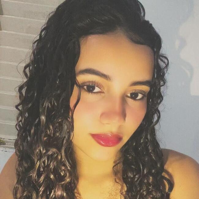 Babysitter in Votorantim: Tania