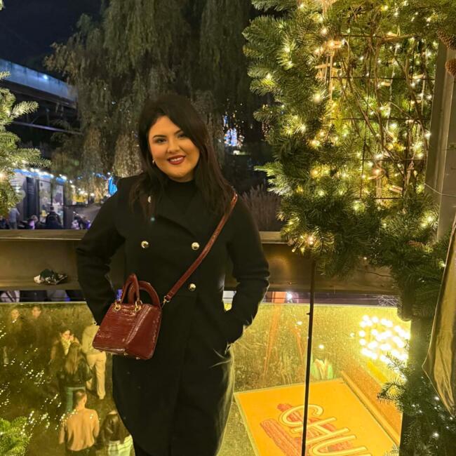 Babysitter in Bucharest: Cosmina