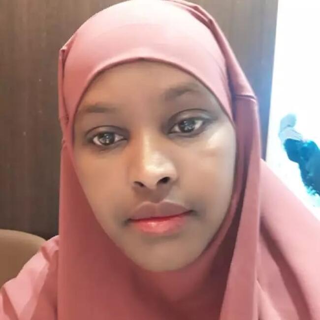 Babysitter in South Croydon: Fartun