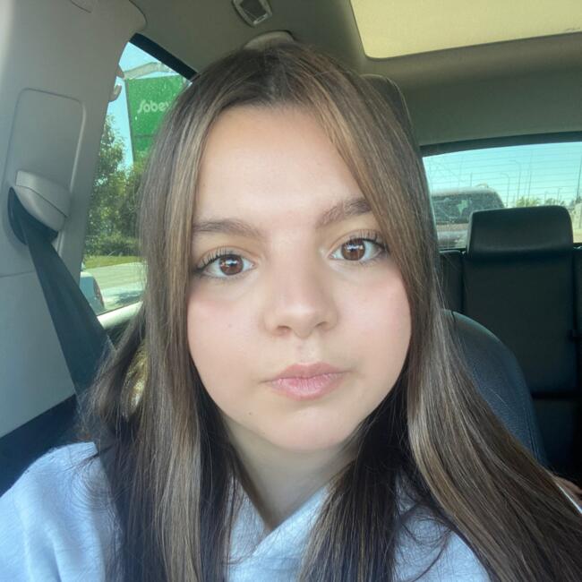 Babysitter in Calgary: Layla