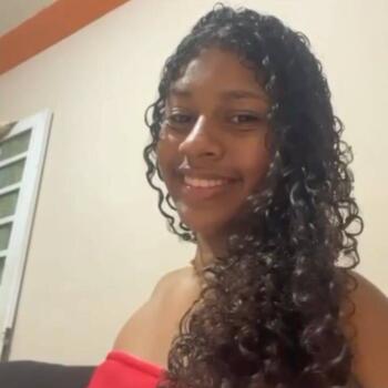 Babysitter in Capivari: Gabrielly