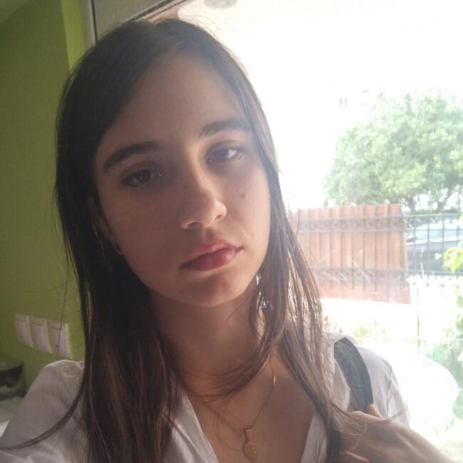 Babysitter στην περιοχή Γέρακας: Μαρία