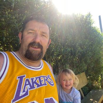 Babysitting job in Cromwell: babysitting job Steve